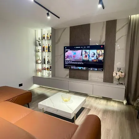 Villa Evora With Private Pool Banja Luka